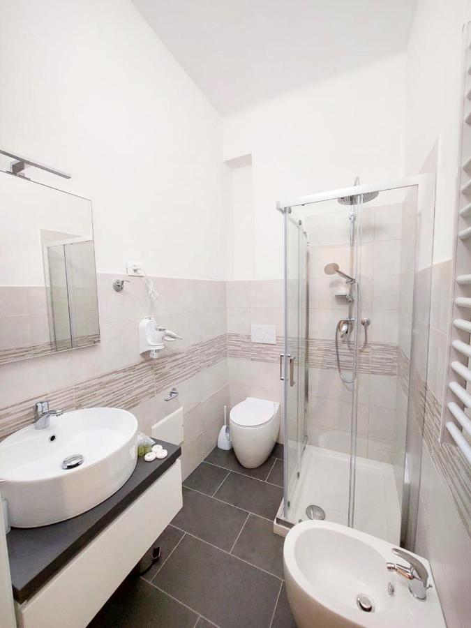 Triple Room Private Bathroom,1396508558:JPEG
